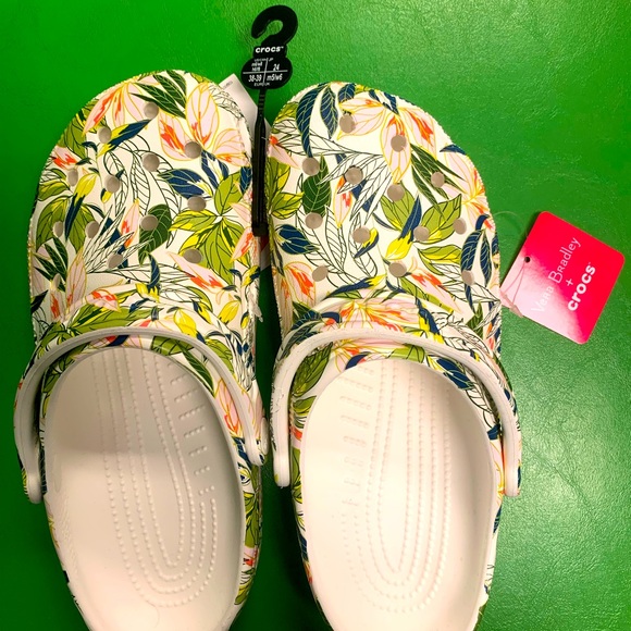 vera bradley crocs size 10